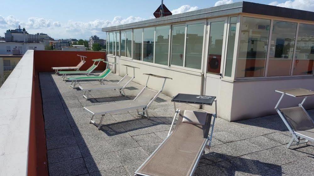 Hotel Venere Rimini Exterior foto